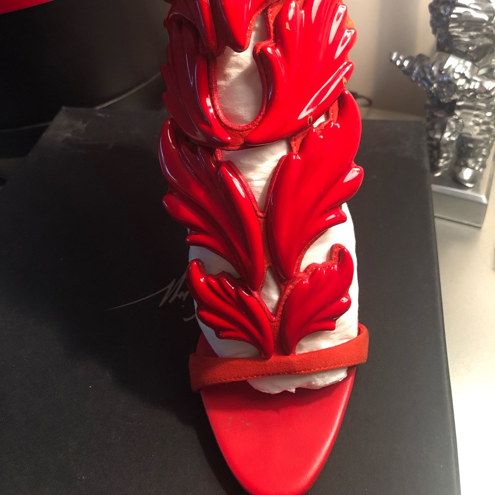 Women’s shoes